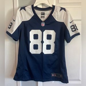 NFL Nike Dallas Cowboy Dez Bryant Jersey. Measurements In Pictures. Size: M